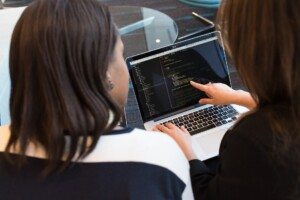 Fintech oferece bolsas grátis para programadores