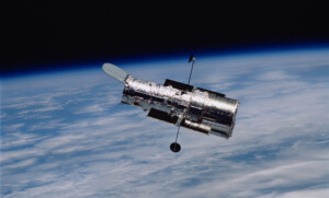 Telescópio Hubble registra em imagens o sucesso da missão DART em defesa da Terra