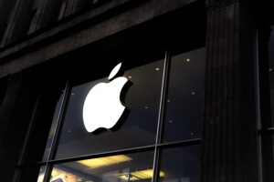 Apple e Google são suspeitas por ligação com escândalo sobre terras indígenas brasileiras