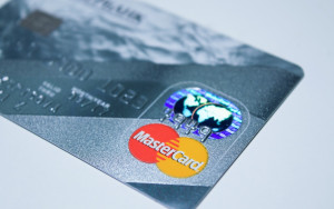 Mastercard se arrisca ao dar passo lançando o primeiro cartão NFT; será que acertaram?