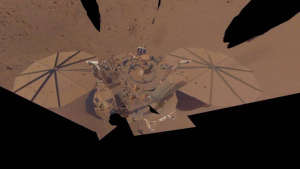 Sonda Insight termina sua missão em Marte enviando as últimas imagens e mensagem emocionante