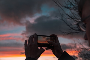 Essa foto não deixa dúvidas sobre qual o melhor celular de 2023